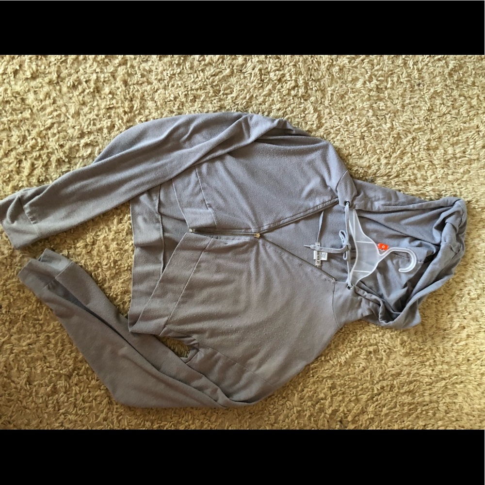 Cropped hoodie